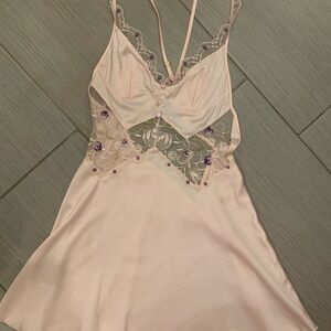 Elegant Pink Lace Chemise